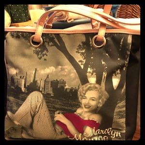 Marilyn Monroe tote bag